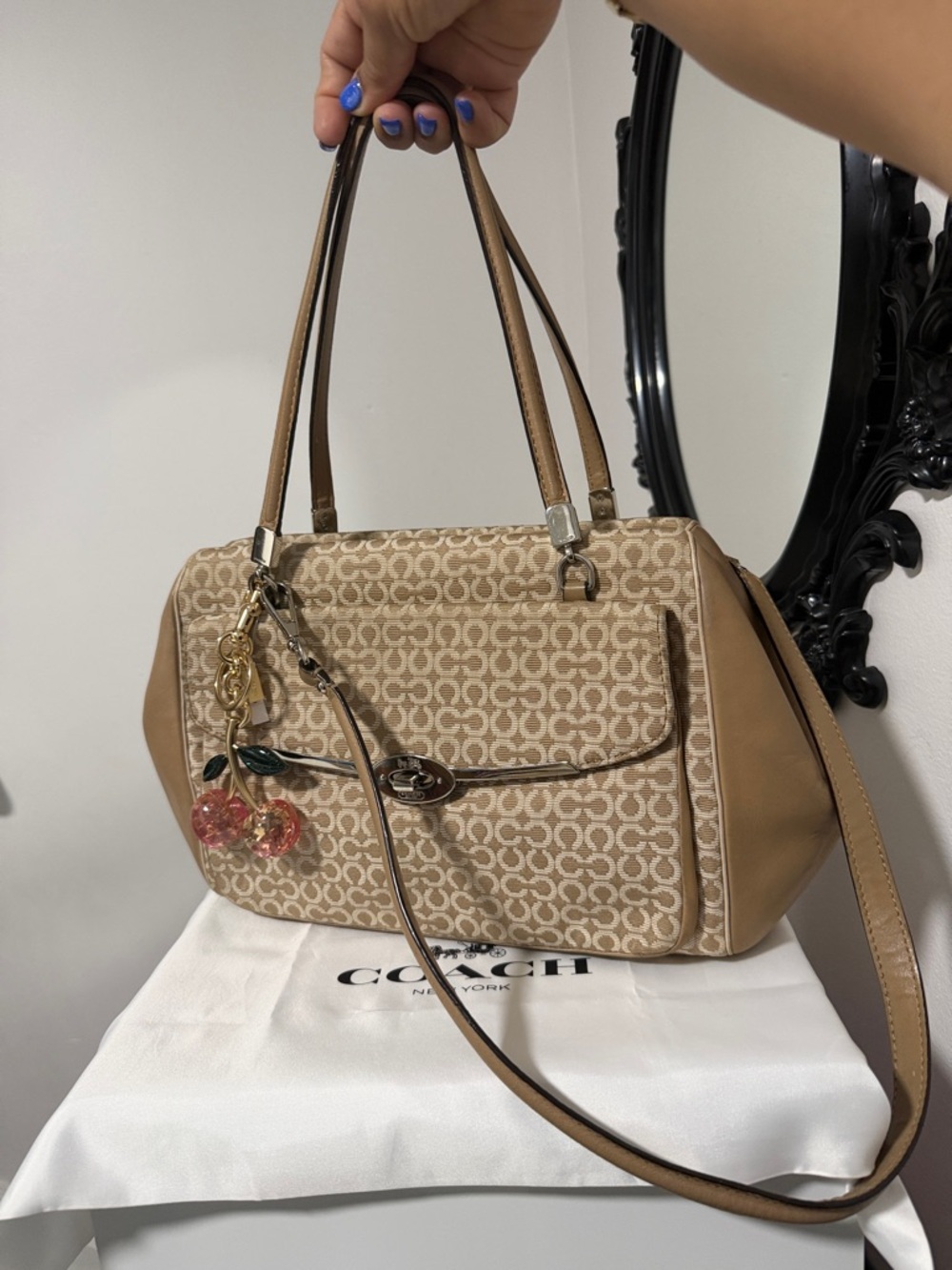 Coach 25212 Madison Madeline satchel or shoulder bag 🎀🎀🎀